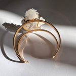 Load image into Gallery viewer, Brazalete Cuarzo y Baño Oro. Lo vi, lo amé, lo traje