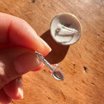 Load image into Gallery viewer, Aros solitario trepador cucharita de plata