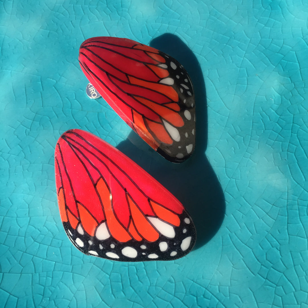 Aros Ilustración Ala Grande Mariposa Monarca con palito plata