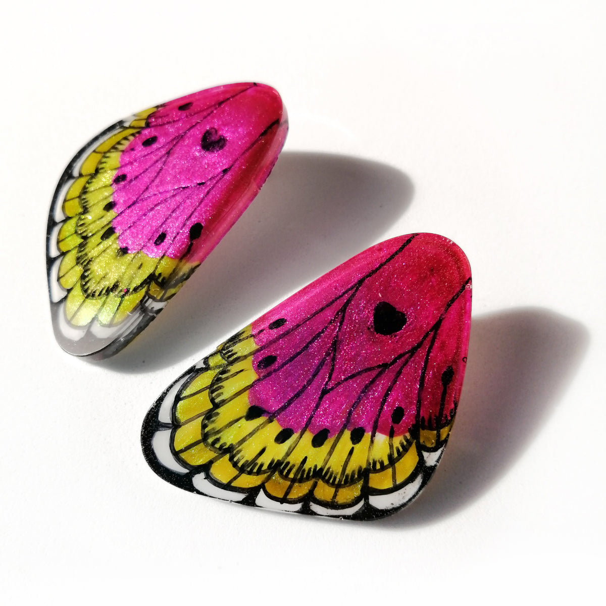 Aros Ilustración Alas Mariposa Amarilla con Pin – CasaKiro