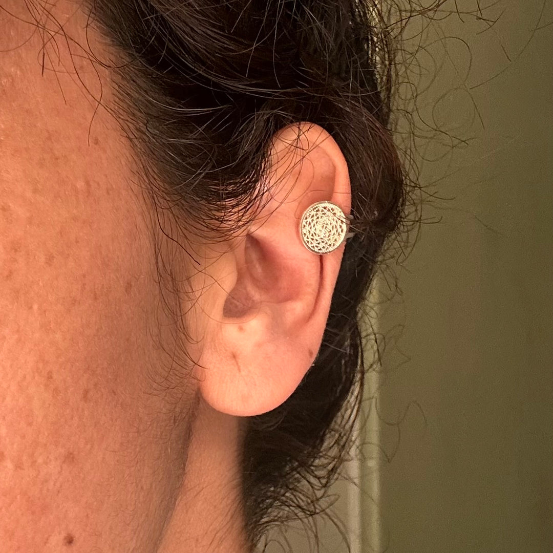 Aro cuff filigrana disco zigzag de plata. Lo vi lo amé lo traje Colombia