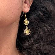 Aro 2 círculos filigrana plata baño oro gancho 2. Lo vi lo amé lo traje Colombia