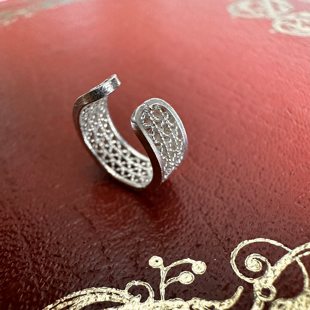 Aro cuff filigrana zigzag de plata. Lo vi lo amé lo traje Colombia