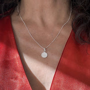 Collar Medalla filigrana plata y cadena. Lo vi lo amé lo traje Colombia