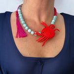 Load image into Gallery viewer, Collar Cangrejo tejido y piedras naturales.  Colección Carnaval