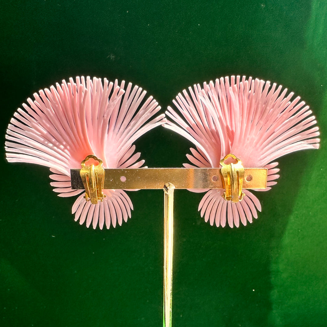 Aros Clip Abanico Flor Rosados. Años 60