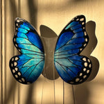 Load image into Gallery viewer, Aros ilustración Mariposa Morpho XL en punta con pin