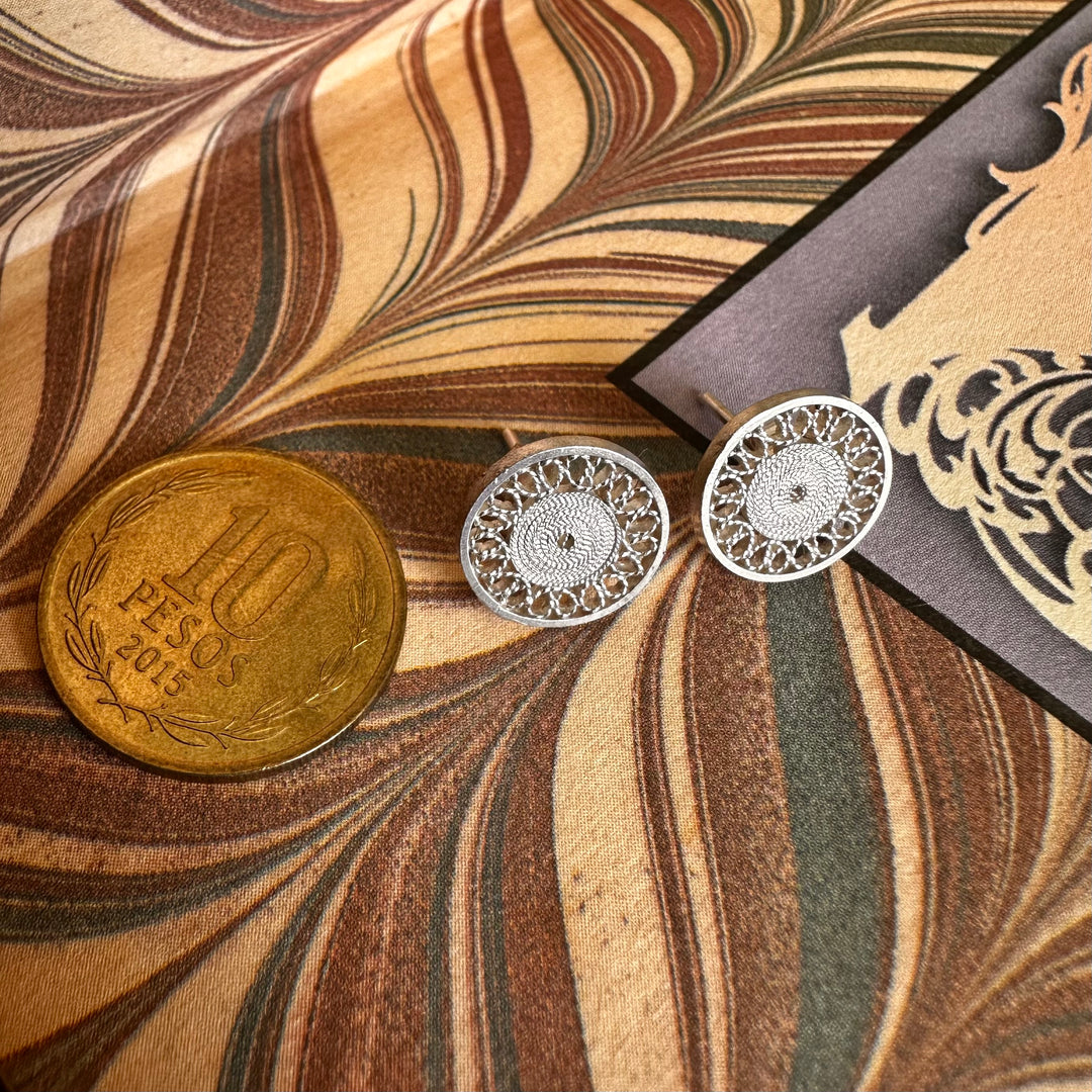 Aros círculo filigrana plata 1cm. Lo vi lo amé lo traje Colombia