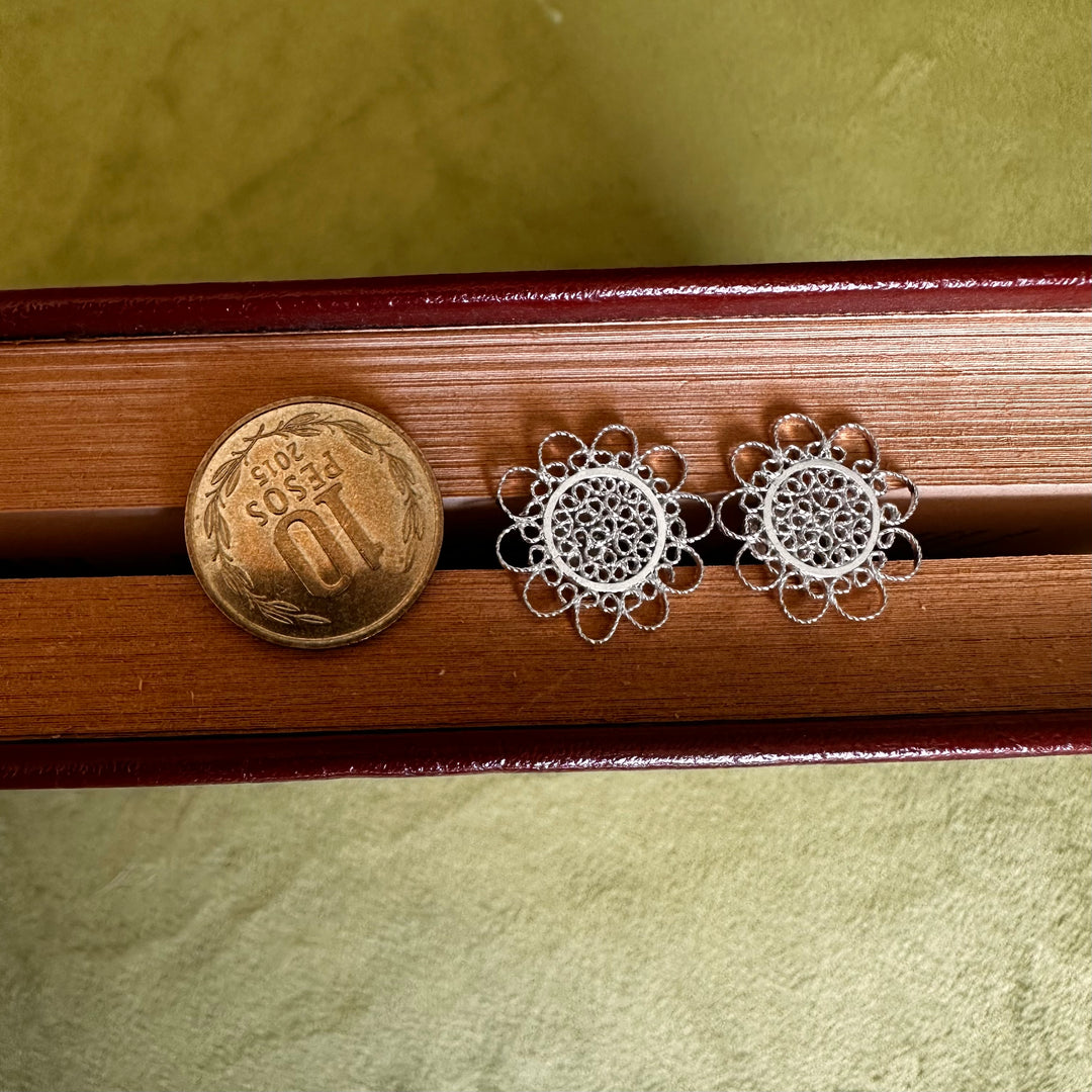 Aro círculo encaje filigrana plata. Lo vi lo amé lo traje Colombia