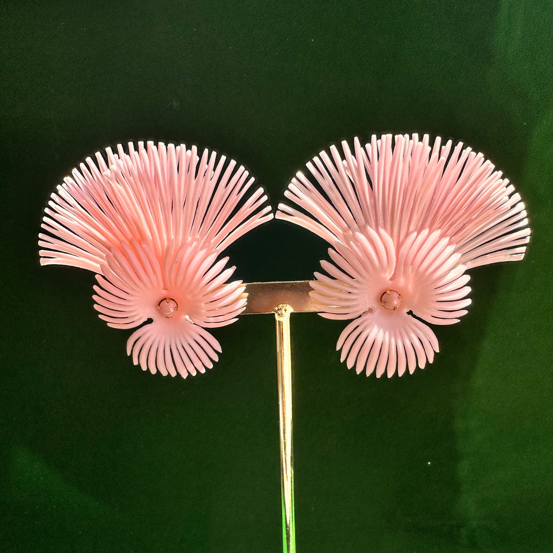 Aros Clip Abanico Flor Rosados. Años 60
