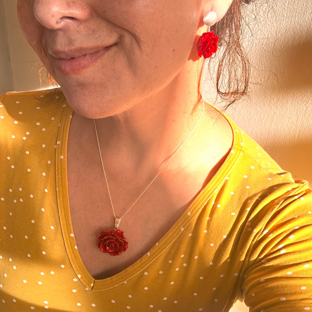 Conjunto Aros + Collar Rosas y Plata