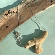 Collar Coral. Lo que botó la Ola. Pieza única