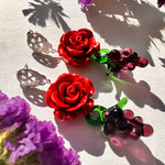 Load image into Gallery viewer, Aros Tutti Frutti con Rosa, uvas y Calacas de Plata
