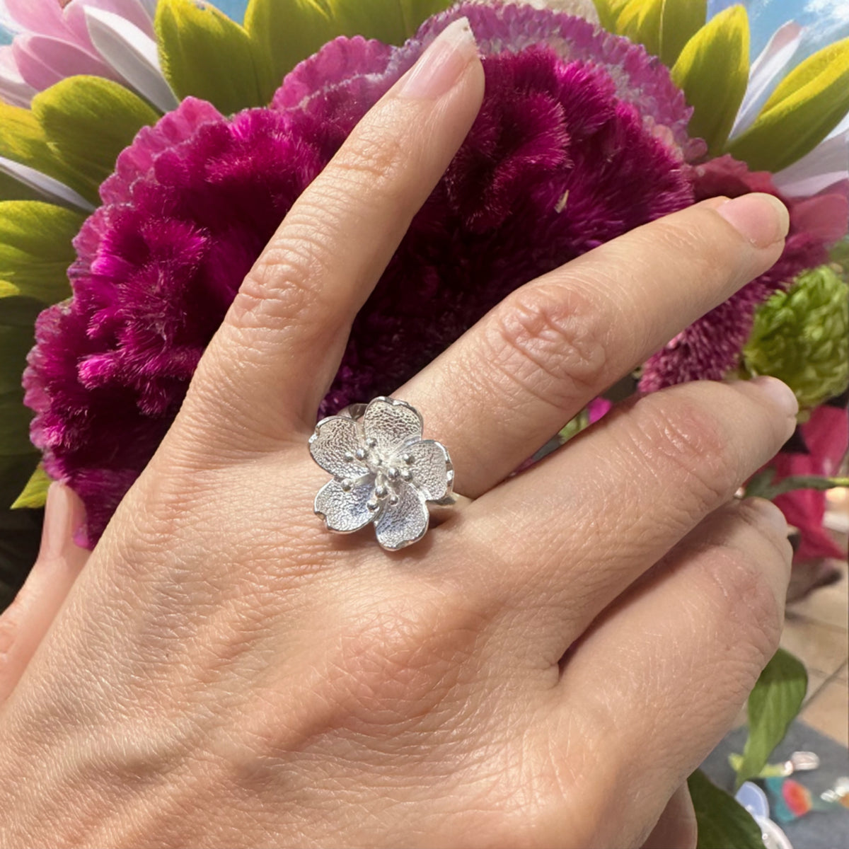 Anillo Plata Flor De Cerezo Apilable Y Ajustable