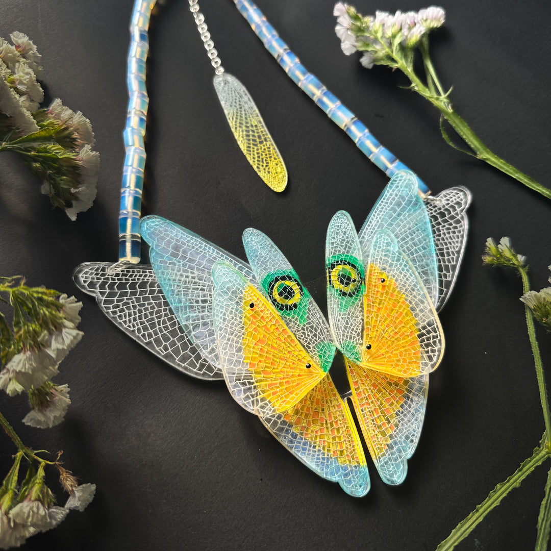 Preventa Collar Mantis Expandida. Entrega miércoles 29 abril