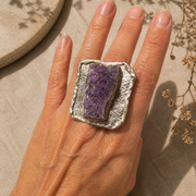 Anillo Plata y Amatista en bruto. Ajustable. Único