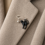 Load image into Gallery viewer, Prendedor de Plata Gato Negro de los 80 con Cascabel