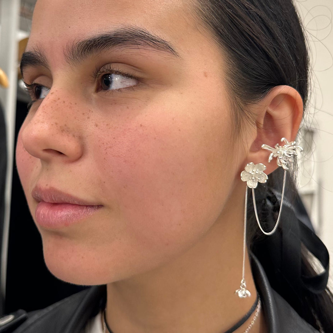 Silver solitaire cuff pistil and chain earrings