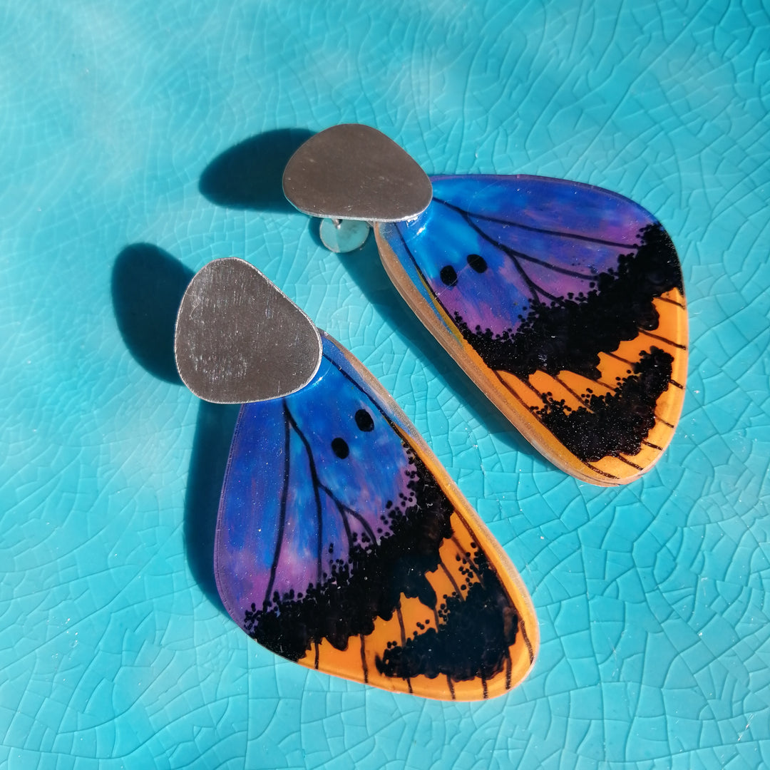 Aros Ilustración Ala Grande Mariposa Euphaedra Morado Tornasol con Uñeta de Plata