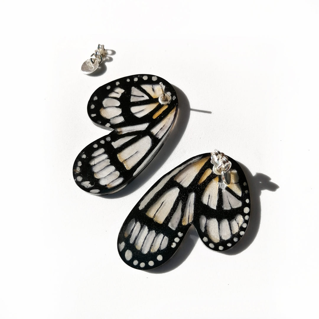 Hoops Illustration Half Butterfly Metona Grandiosa M