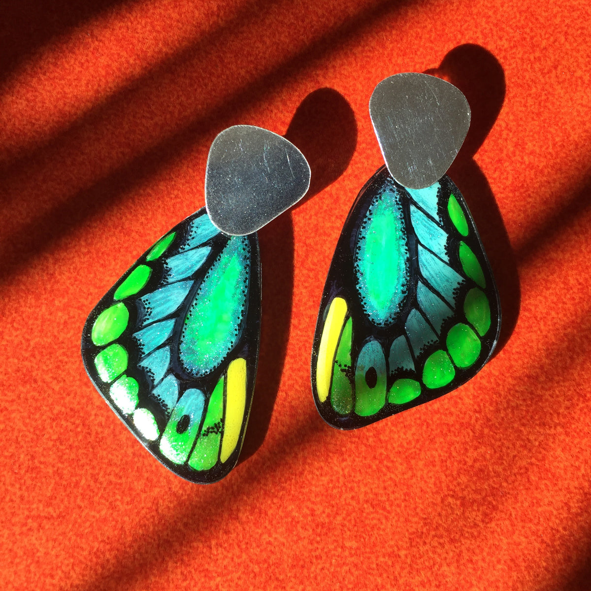 Aros Ala De Pajaro Con Uneta De Plata